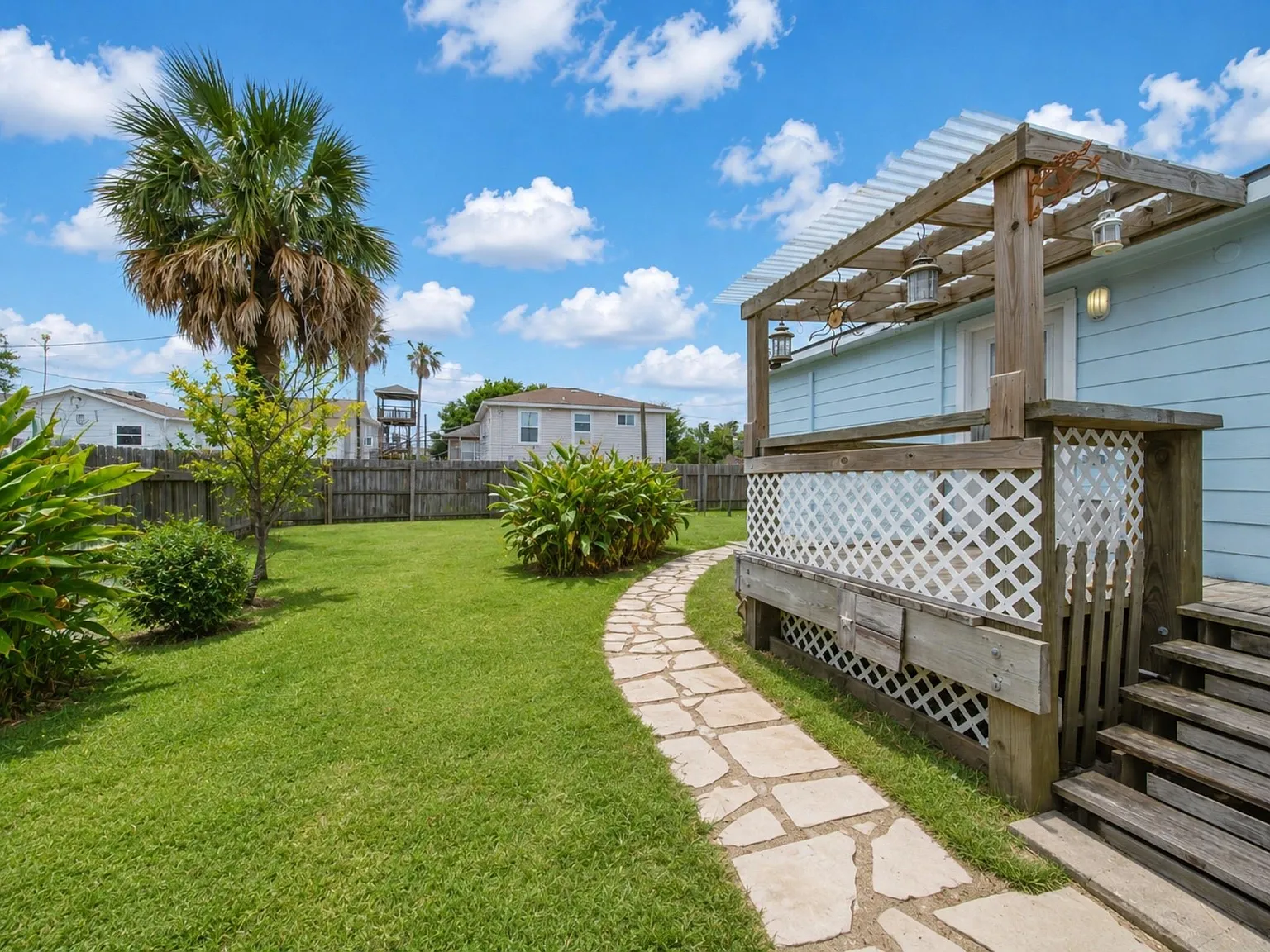 2 bed, 2.0 bath, 1152 sqft, $1,750 — Photo 4