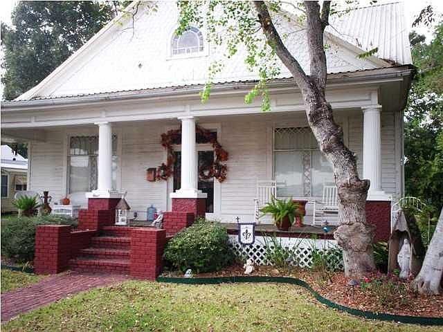 1st image of 309 N Main St