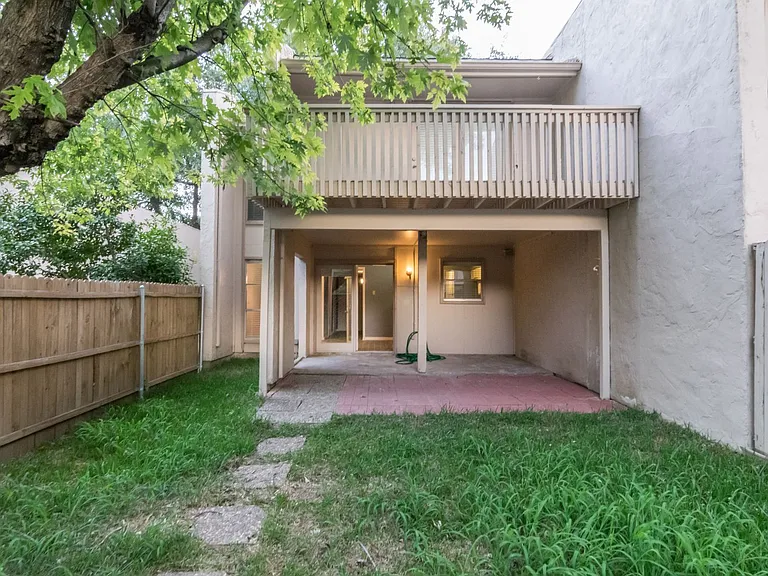 317 Valley Park Dr — Photo 27