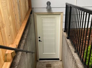 1632 NE 143rd Ave #B, Portland, OR 97230