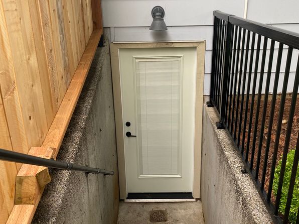 1632 NE 143rd Ave #B