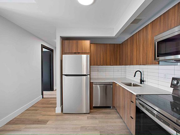 3rd image of 1111 Foster Ave #508