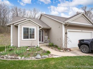 118 High Ridge Ct, Middleville, MI 49333