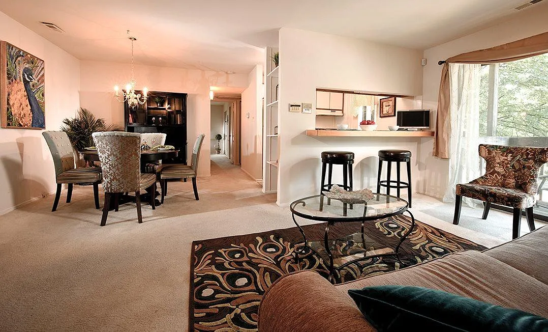 The Bluffs at Fairway Hills — Photo 4