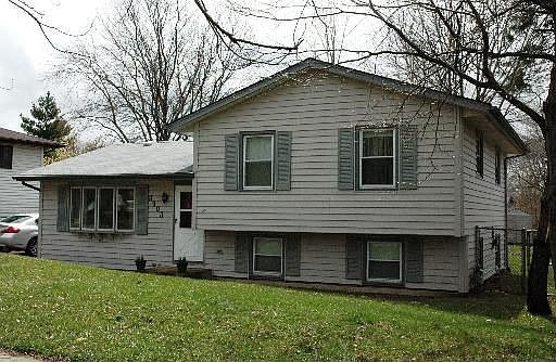 3903 Cambridge Drive