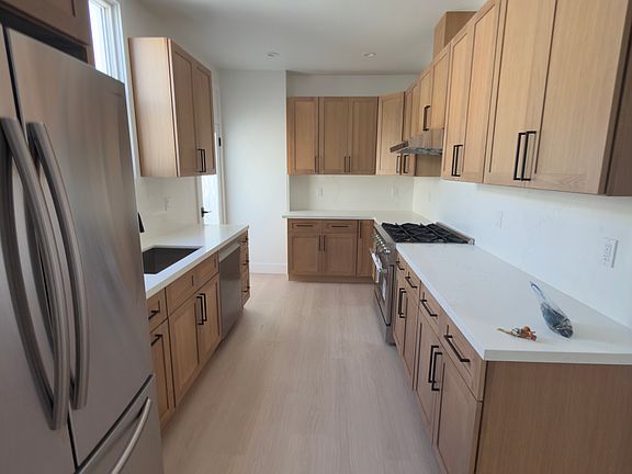 2nd image of 1210 21st Ave