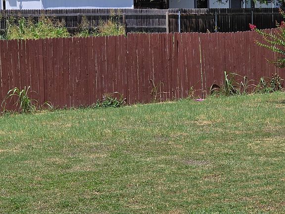 4th image of 261 Amber Ash Dr