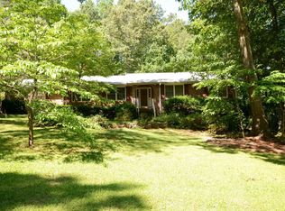 5048 Fox Forest Cir, Lilburn, GA 30047