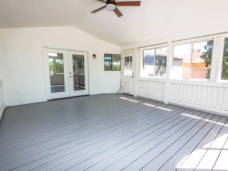 4266 N Saratoga Dr — Photo 23