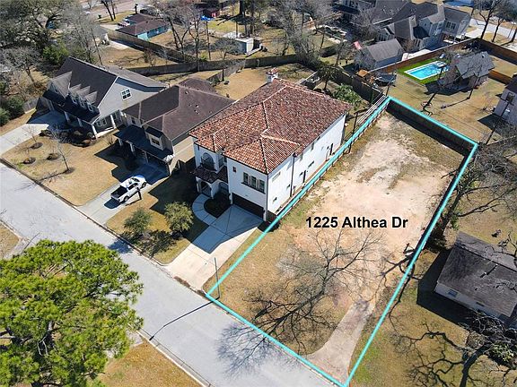 5th image of 1225 Althea Dr
