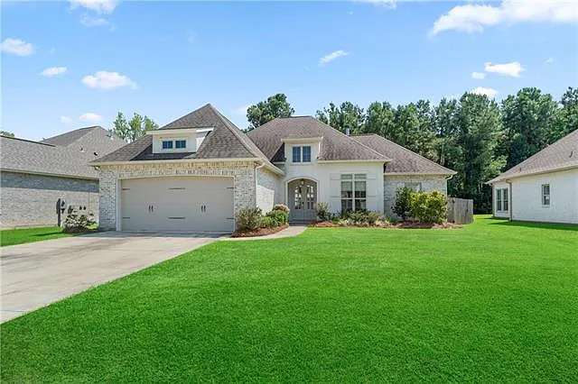 4100 Oak Bend Ln — Photo 1