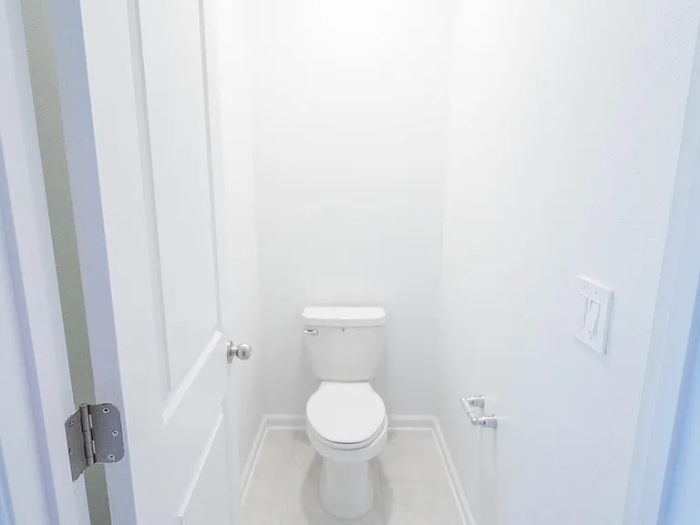720 Trotters Dr — Photo 2