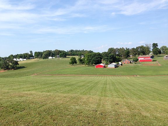 3rd image of 5616 Evergreen Farms Ln