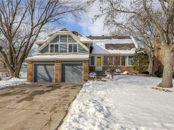 1525 S Kiowa St, Olathe, KS 66062