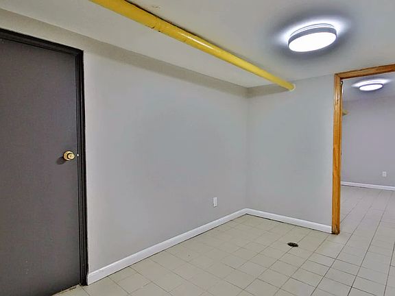 3rd image of 122 E 7th St APT 1FE