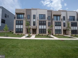 345 Horseshoe Trl, Newtown Square, PA 19073