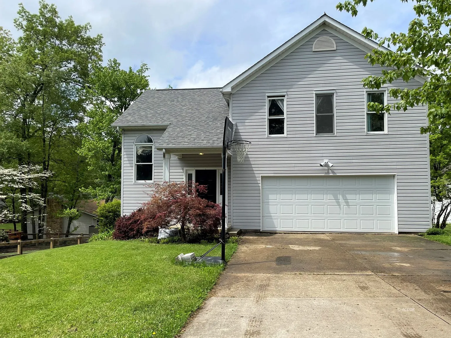 1 Banbury Dr photo 1