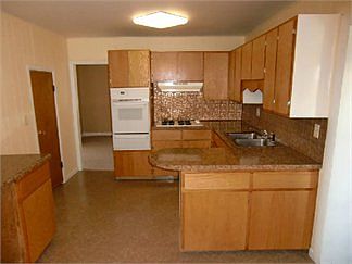 4th image of 8454 32nd St