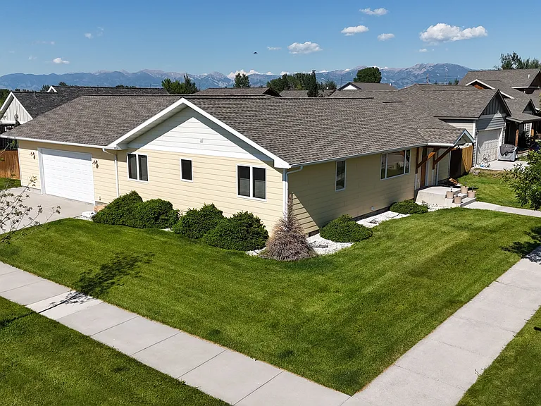 145 Forest Grove Ln — Photo 8