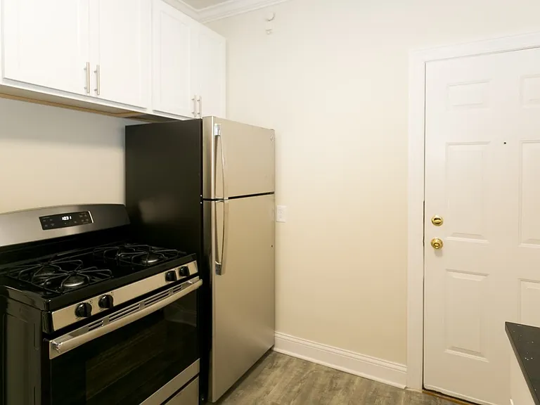 1132 Maple Ave #3 — Photo 5