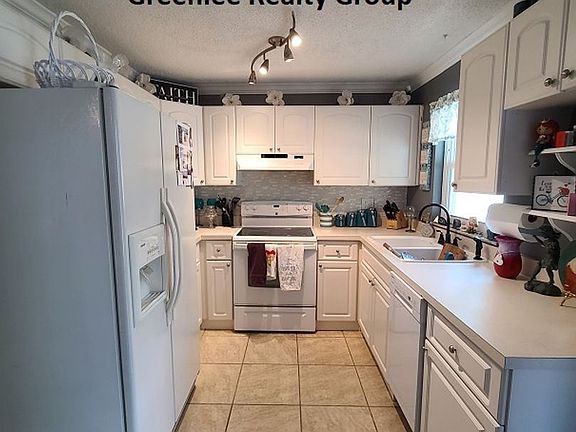5th image of 3501 Martell St