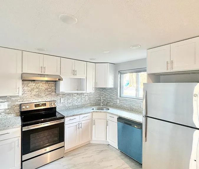 52 Perry Hill Rd #3E — Photo 1