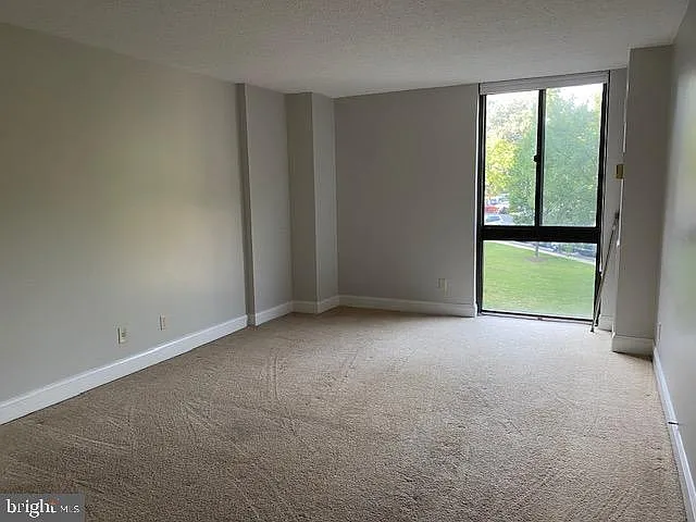 2300 Pimmit Dr #204 — Photo 17