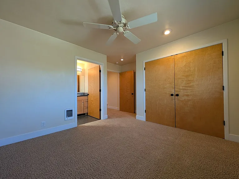 2474 Willamette Aly — Photo 12