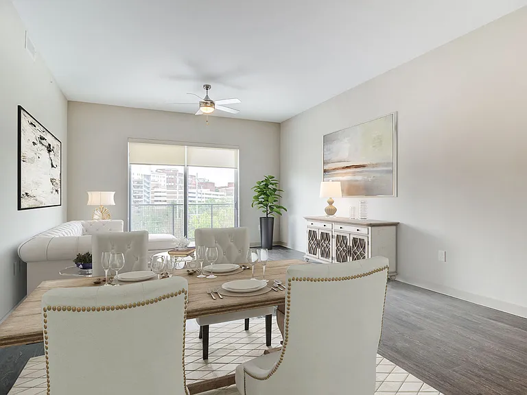 Venue Brookwood Apartments — Photo 7