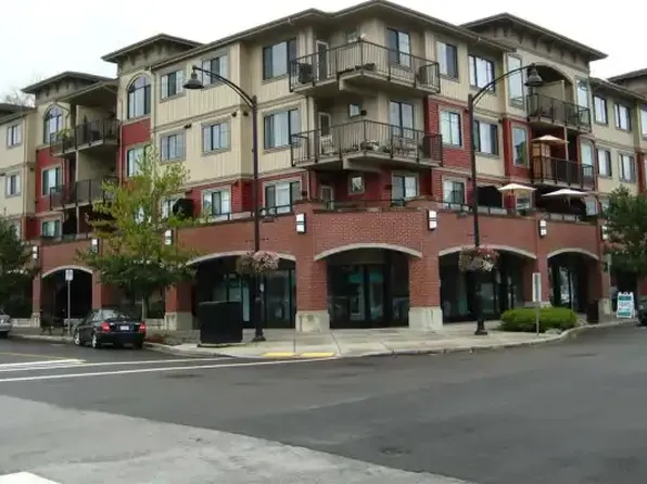 11882 226th St #304, Maple Ridge, BC V2X 9C7