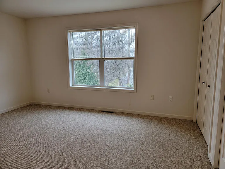 257 Ammon Ave — Photo 17