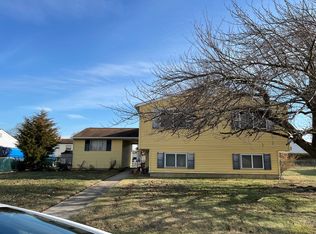 240 College Dr, Pemberton, NJ 08068