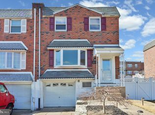 12710 Kenny Rd, Philadelphia, PA 19154