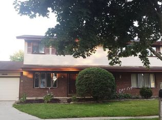 1609 Sheffield Ct, Elgin, IL 60123