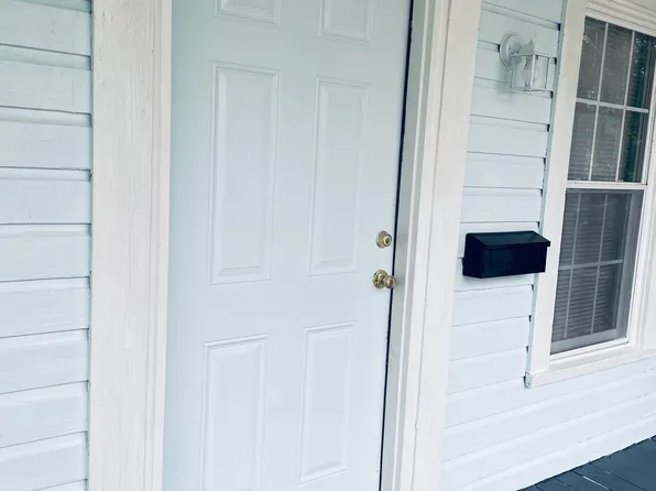 303 Lucky St, Swainsboro, GA 30401