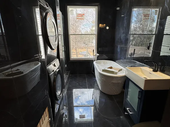 (undisclosed Address), Clifton, NJ 07011