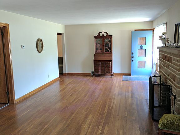 2nd image of 144 Butternut Dr