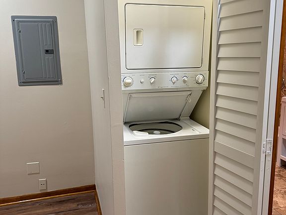 2nd image of 3538 1/2 S King Dr #3S