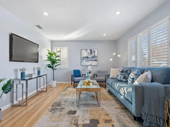 3218 Agate Dr, Santa Clara, CA 95051