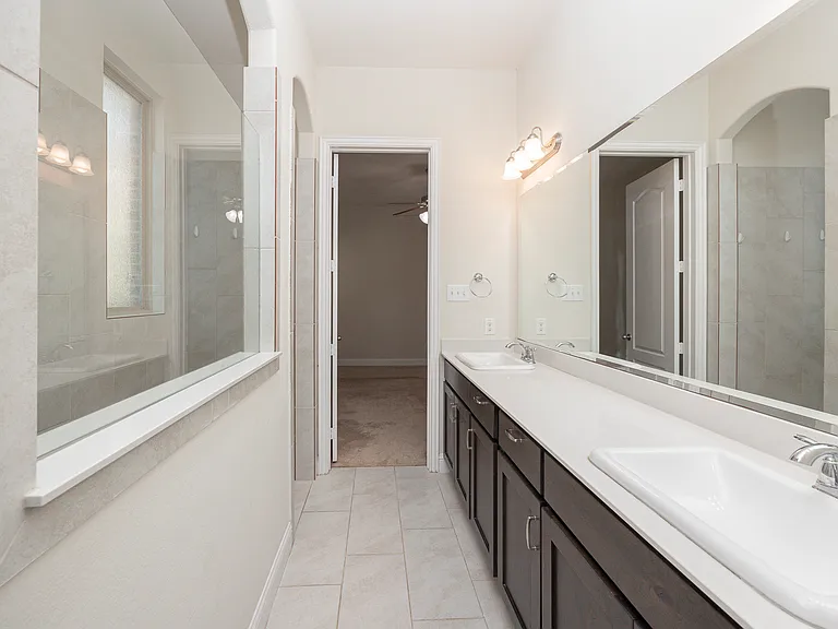 5313 Basham Ln — Photo 15