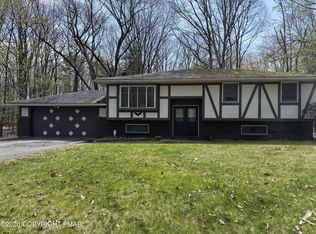 134 Jackson Dr, East Stroudsburg, PA 18302