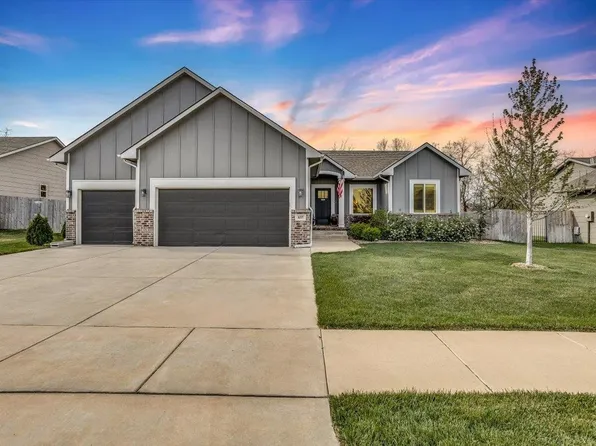 837 E Freedom St, Derby, KS 67037
