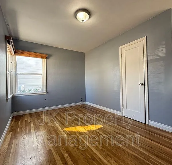 2416 4th Ave S — Photo 15