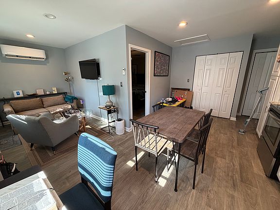 3rd image of 2701 Hood Ave SE #B