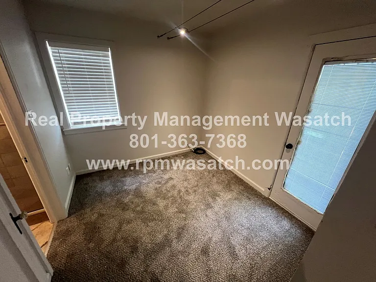 1105 S 700 E — Photo 16