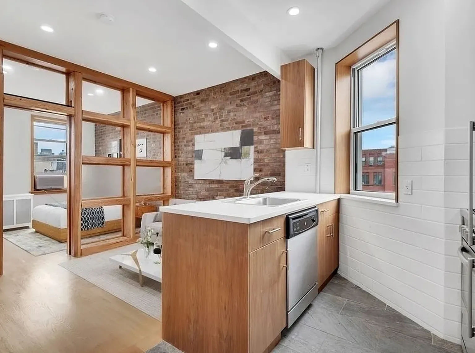 75 Baxter Street — Photo 2