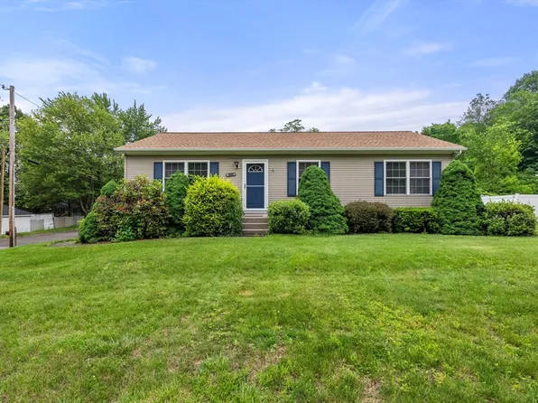 1072 Montgomery St, Chicopee, MA 01013