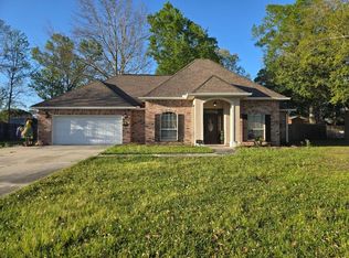 7021 Chinquapin Ct, Picayune, MS 39466