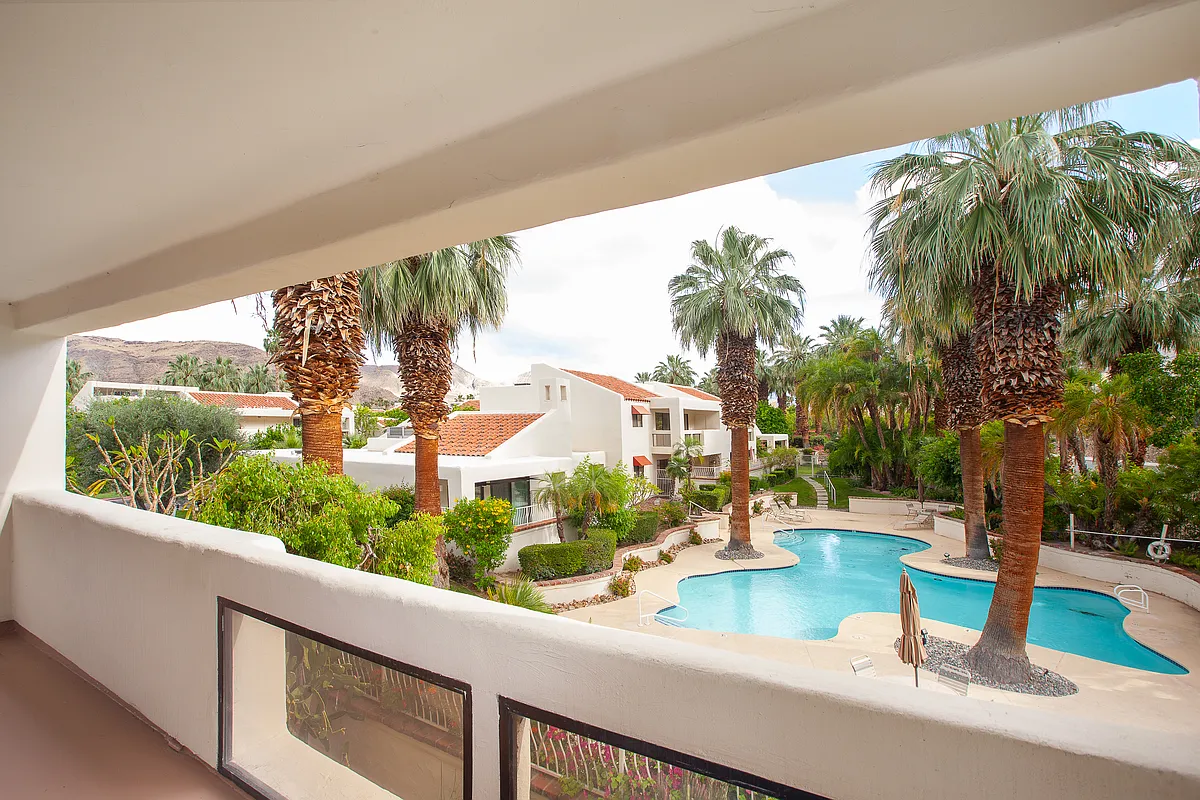 Building Photo - 255 Avenida Granada #324