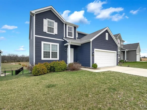 122 Huntleigh Dr, Wentzville, MO 63385